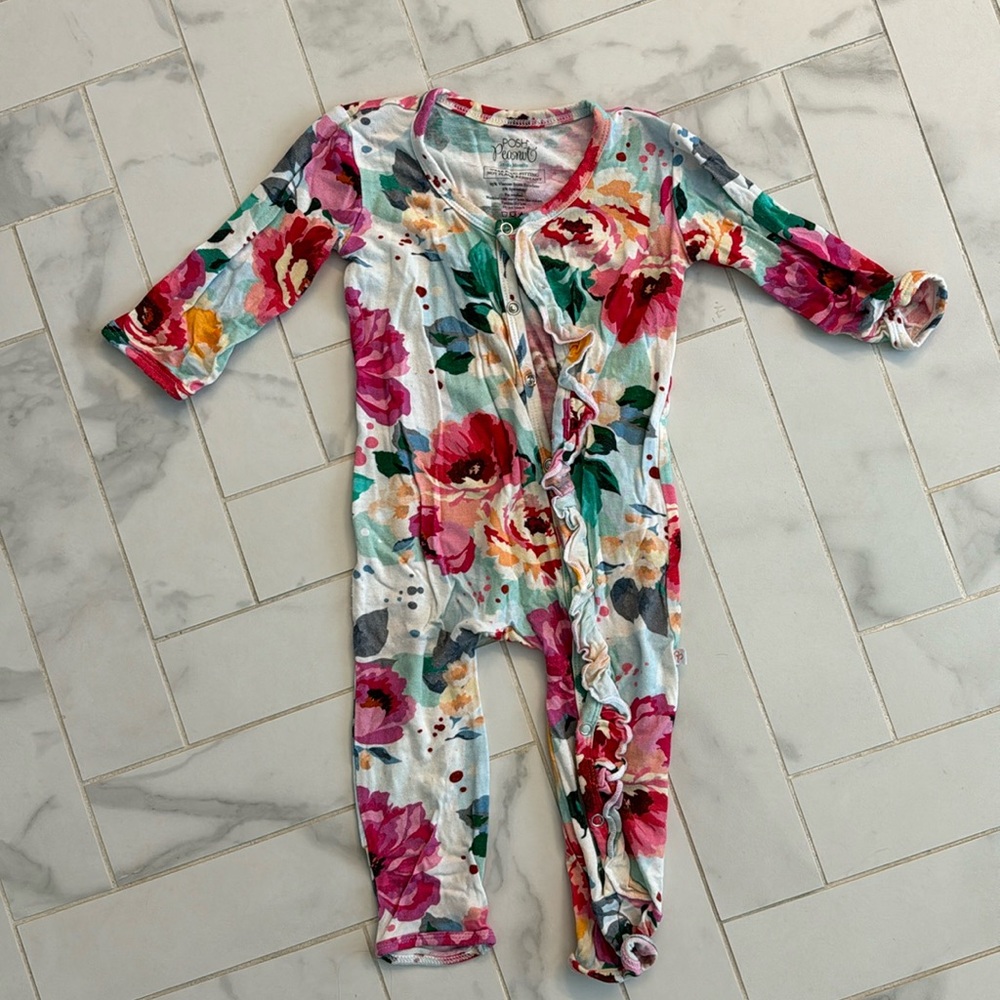 Posh Peanut - Snap one piece